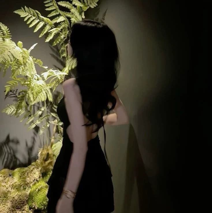 Victoria Wayne thumbnail