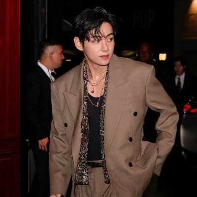 Kim Taehyung thumbnail