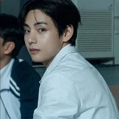 Kim Taehyung thumbnail