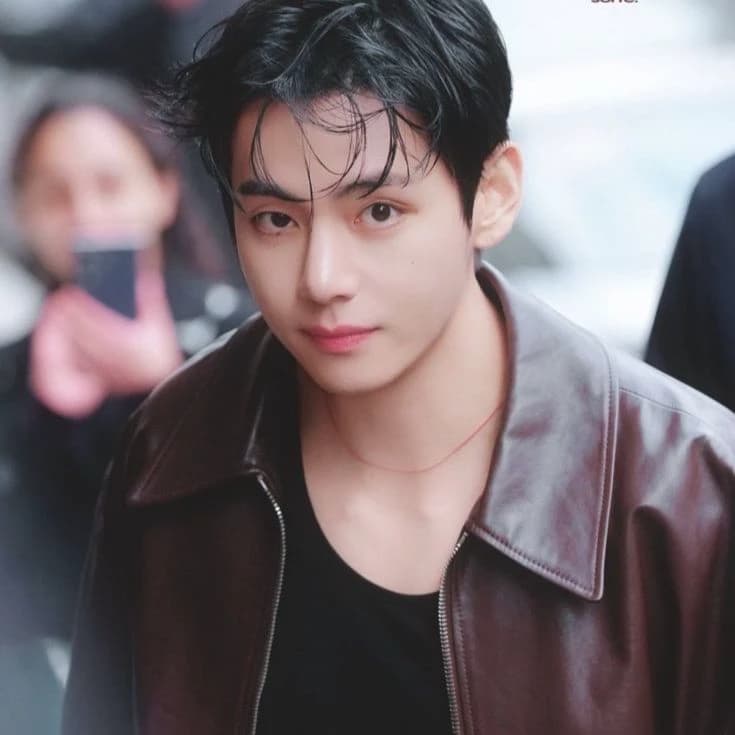 Kim Taehyung thumbnail