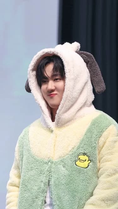★Changbin★ thumbnail