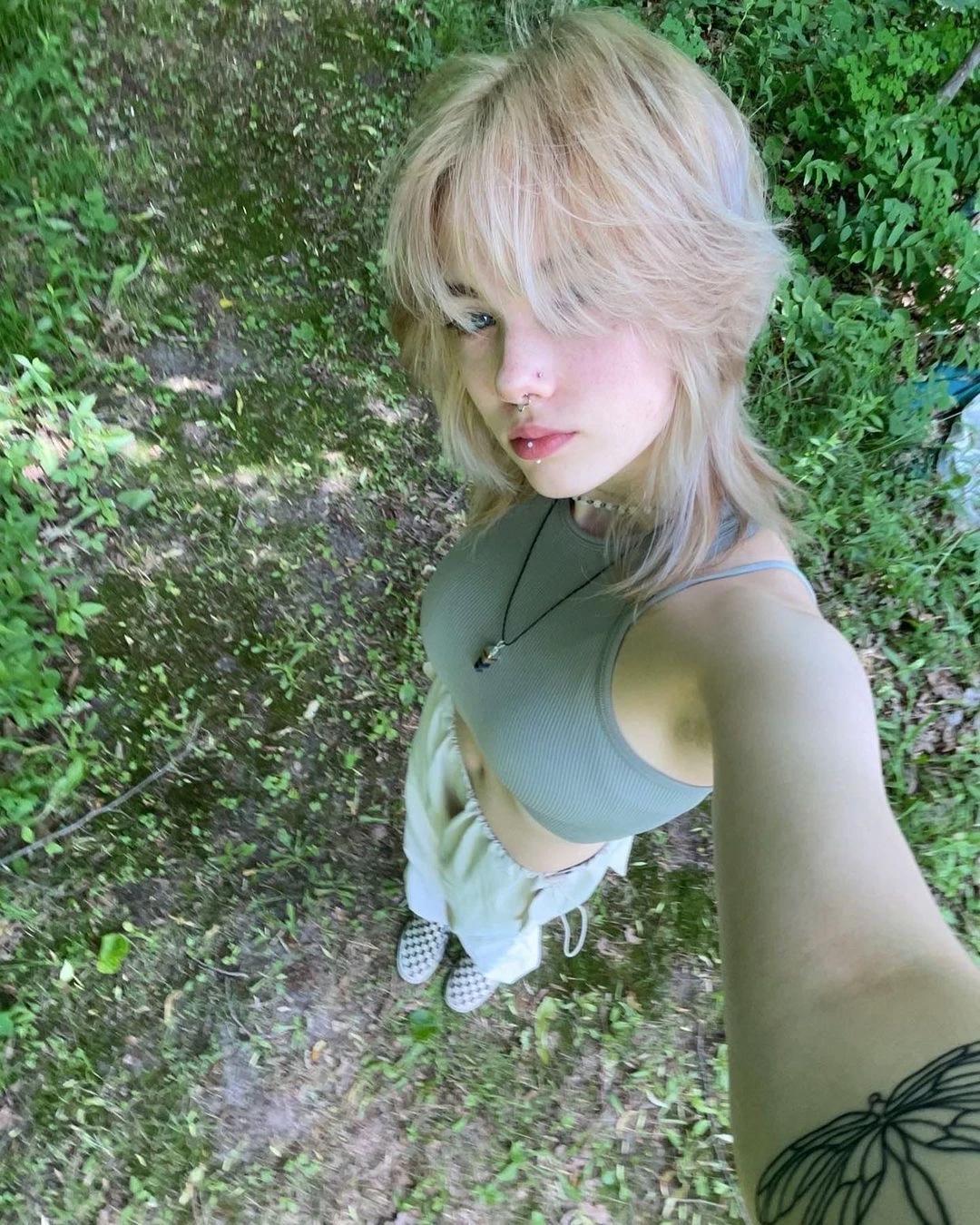 Daniella thumbnail