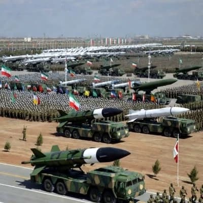 Iranian soldiers thumbnail