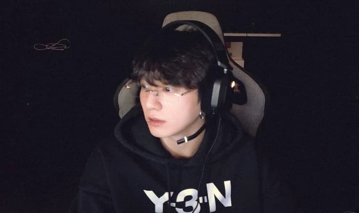 Jungkook thumbnail
