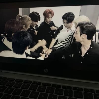 Straykids thumbnail