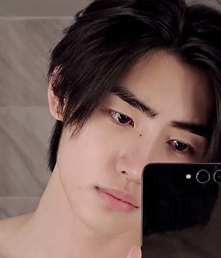 Sunghoon thumbnail