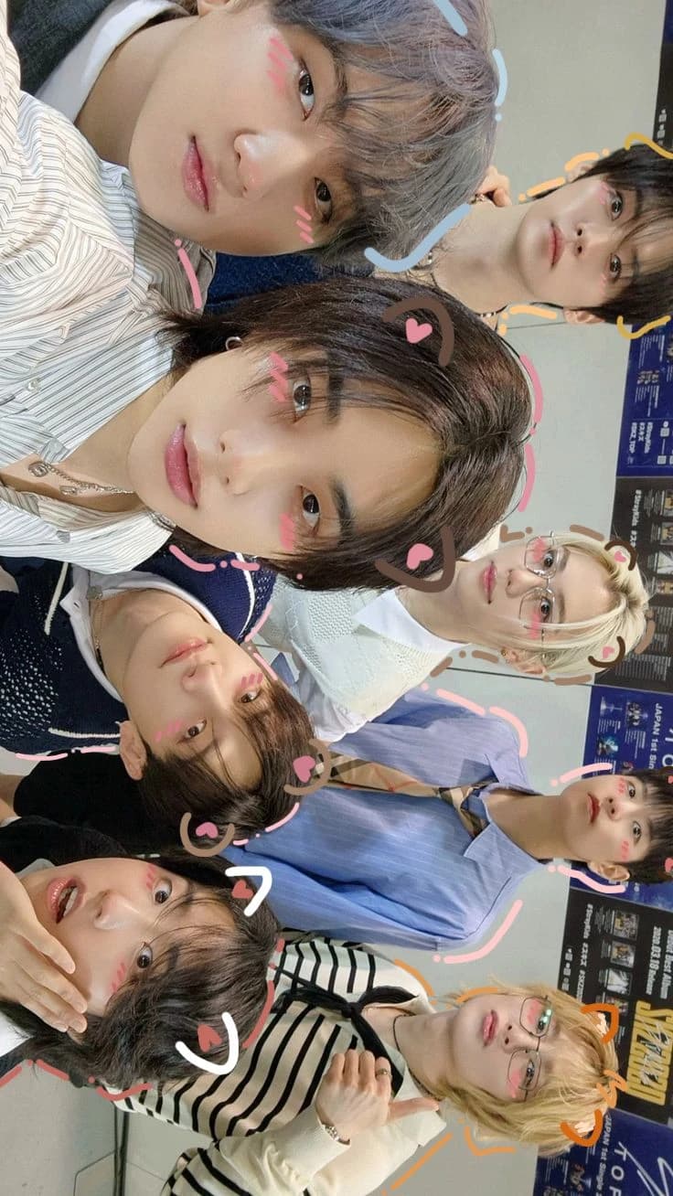 Stray kids thumbnail
