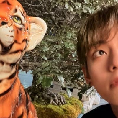 Kim taehyung thumbnail