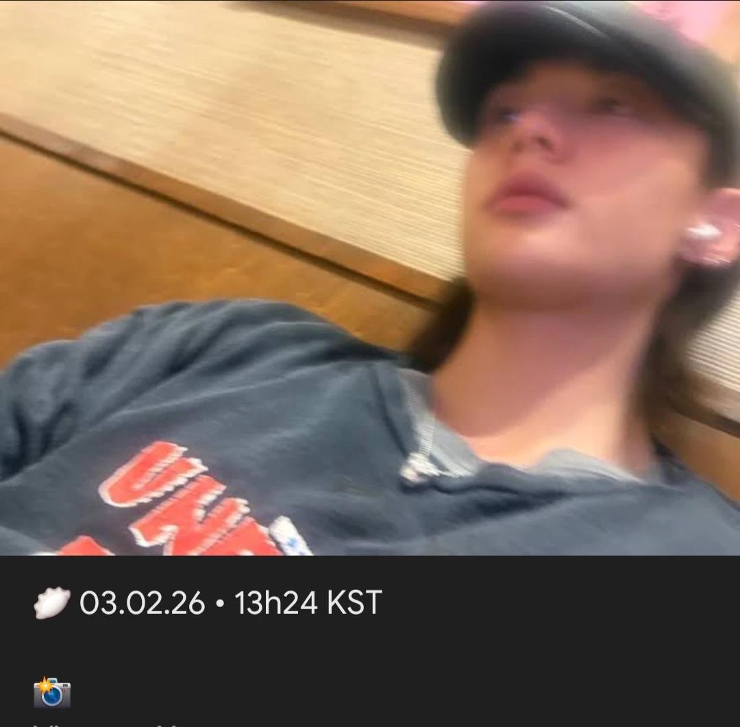 Hwang hyunjin  thumbnail
