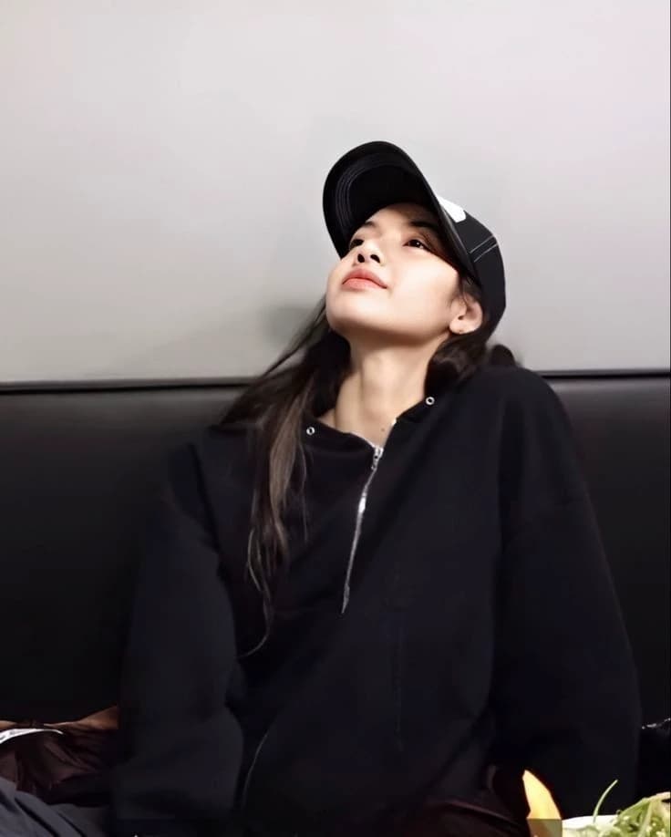 Lalisa manobal thumbnail