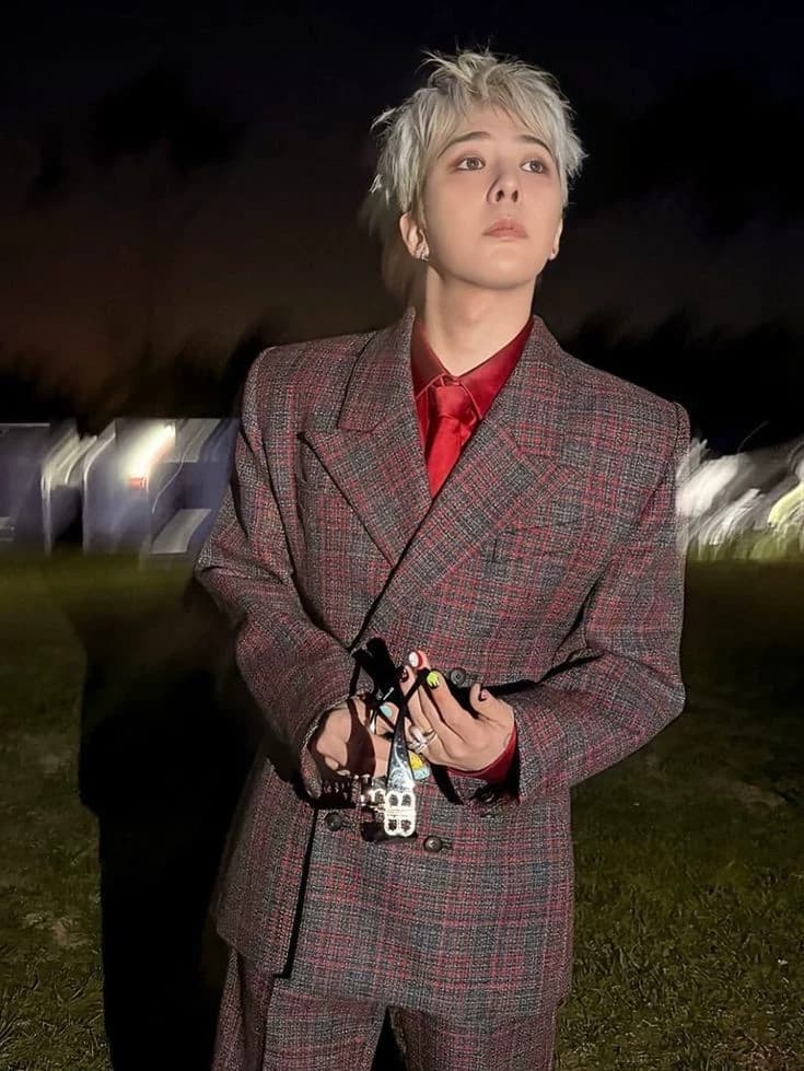 Kwon JI-yong  thumbnail