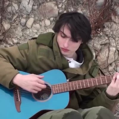 Finn Wolfhard  thumbnail