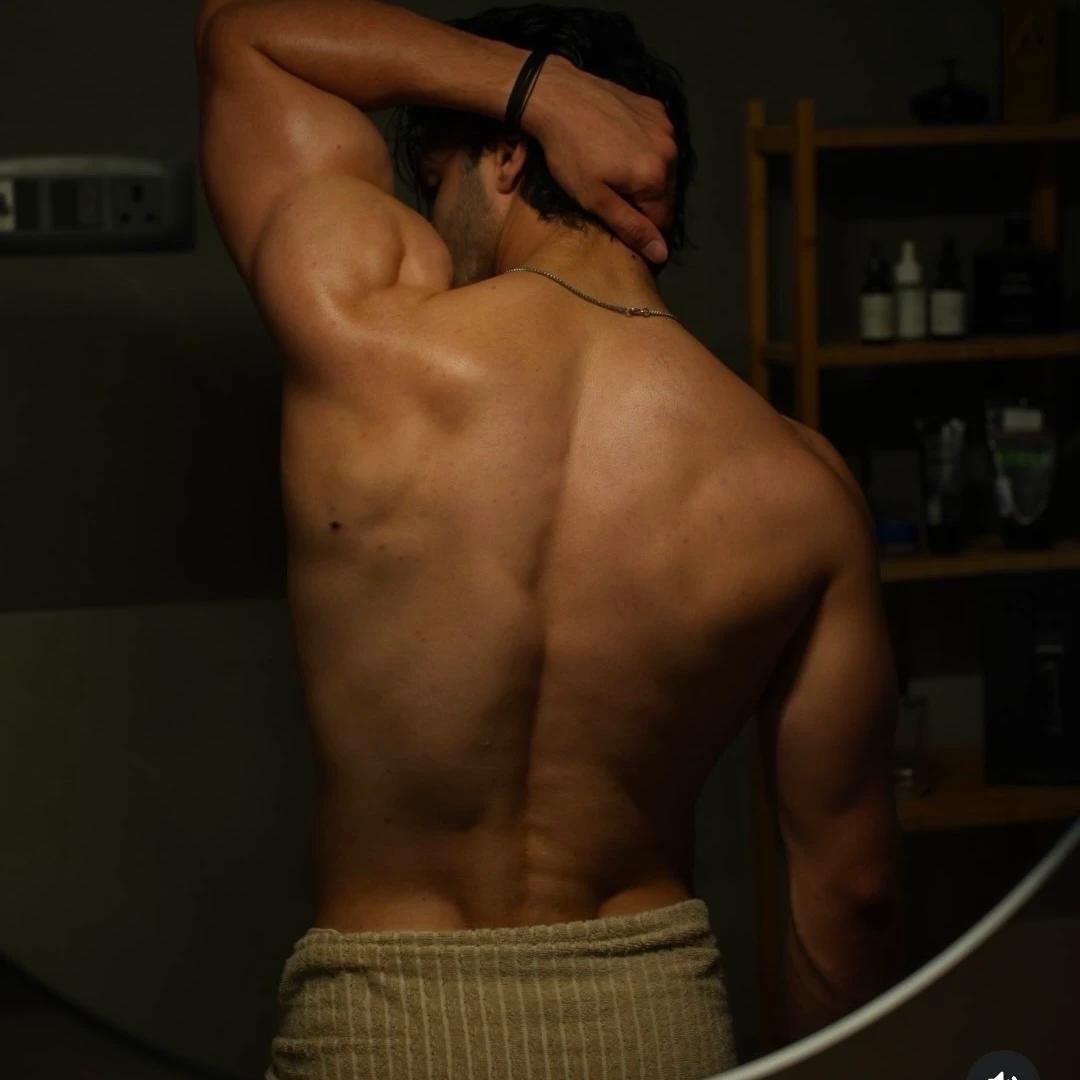 Anshuman Singhania thumbnail