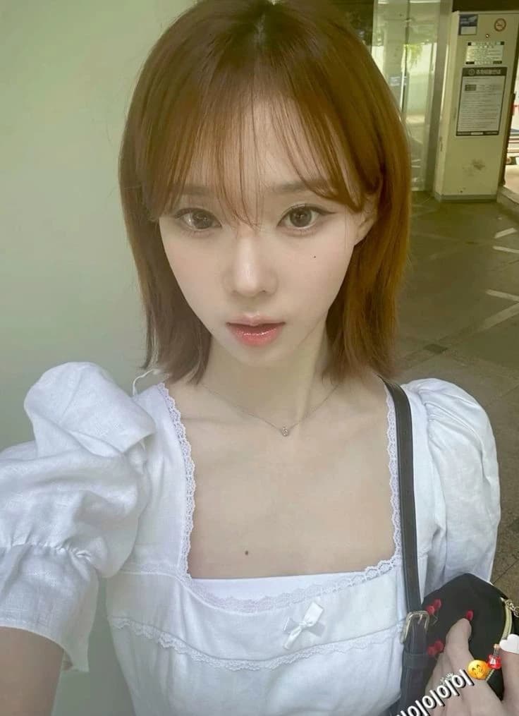 Kim Minjeong (WLW/GL) thumbnail