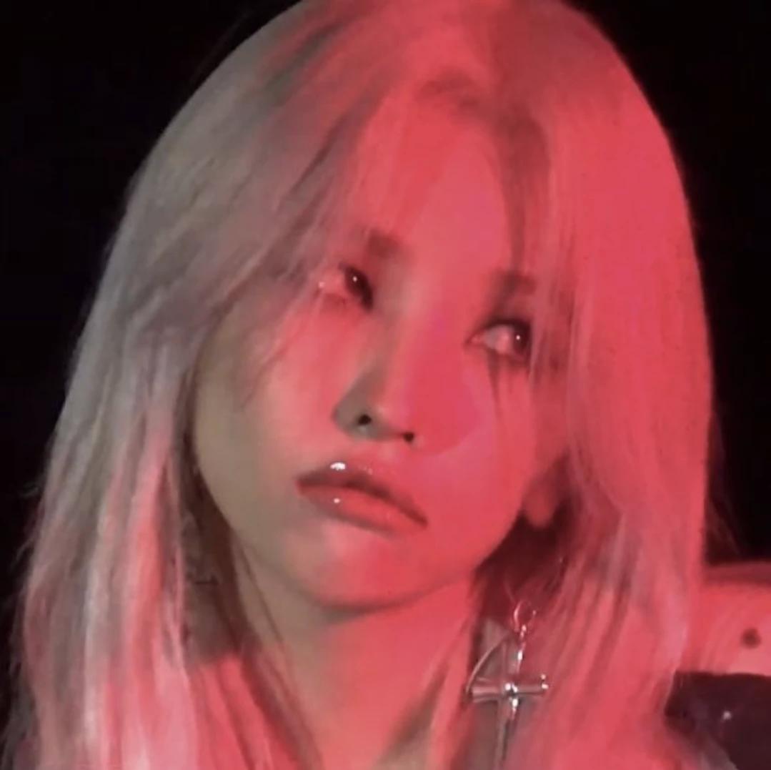 09 - Soyeon thumbnail