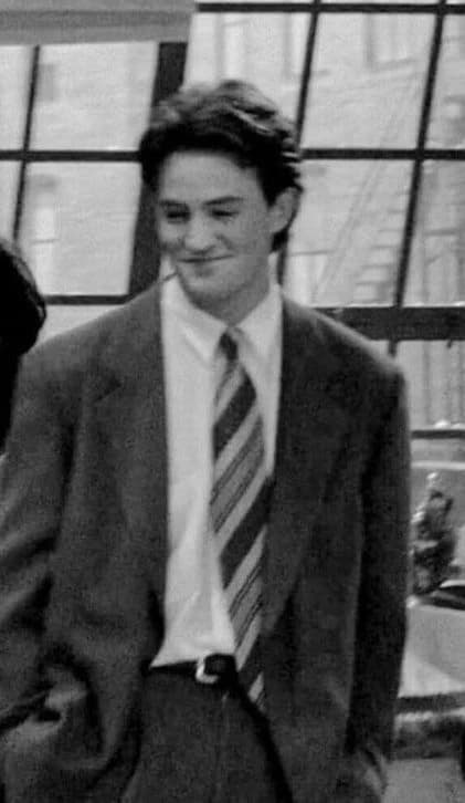 Chandler Bing thumbnail