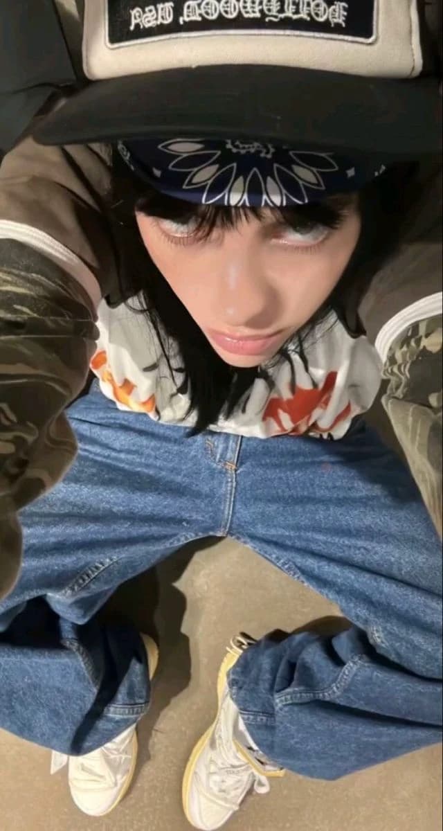 Billie Eilish
 thumbnail