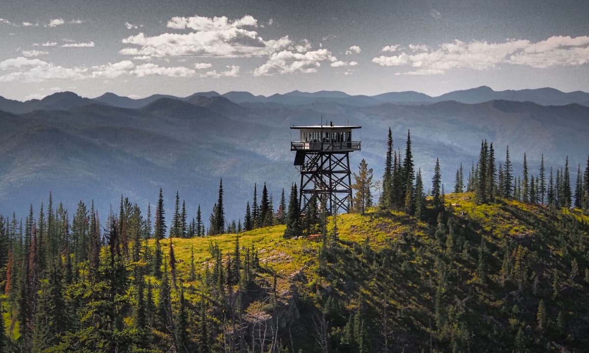 (Horror) fire lookout  thumbnail