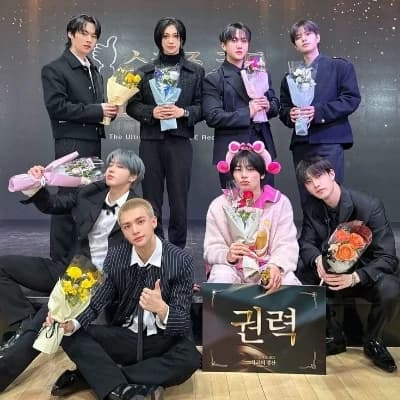 STRAYKIDS thumbnail