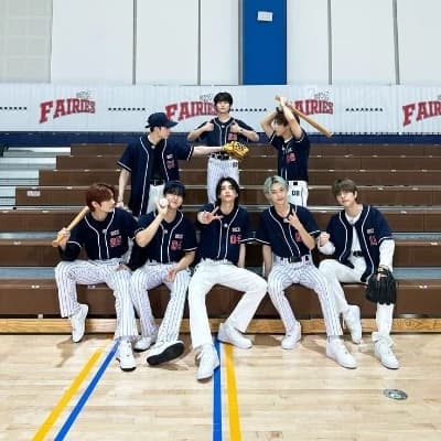 STRAYKIDS thumbnail