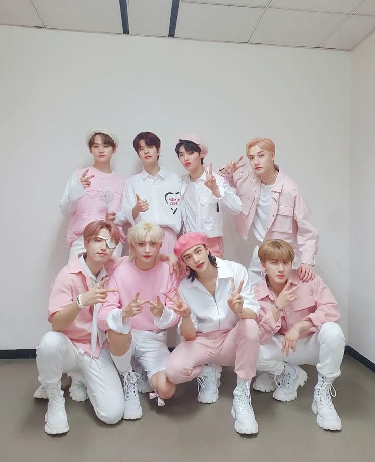 STRAYKIDS thumbnail
