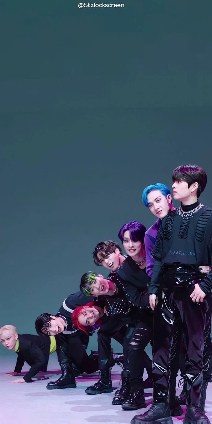 STRAYKIDS thumbnail