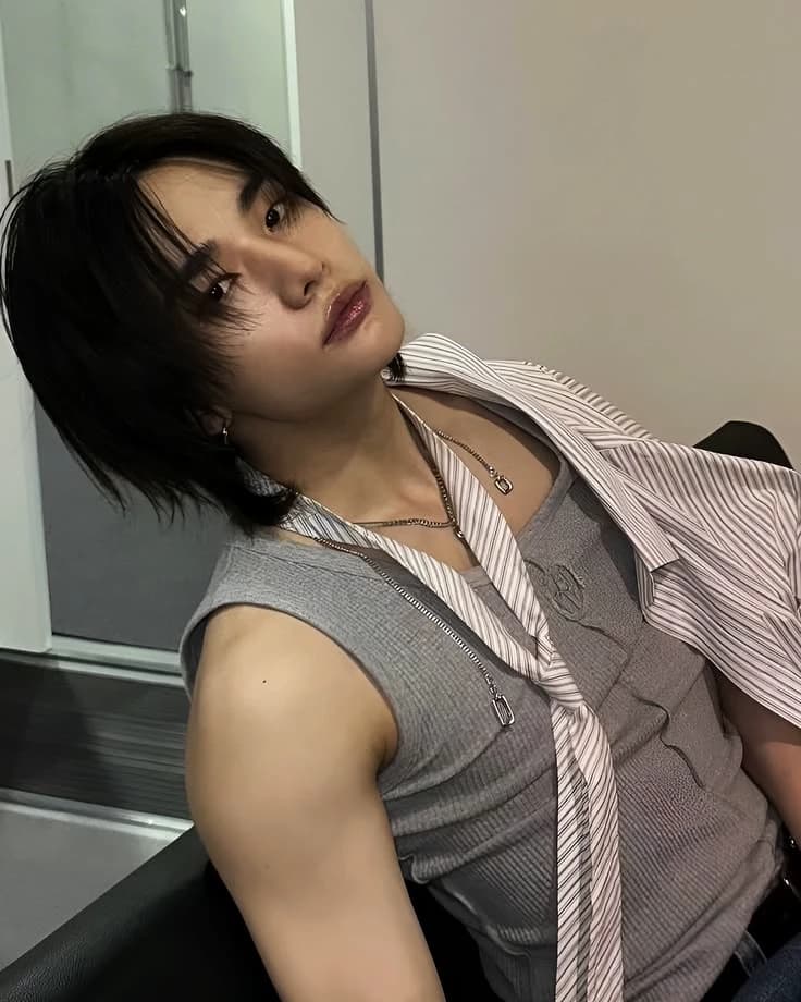 Hwang Huynjin thumbnail
