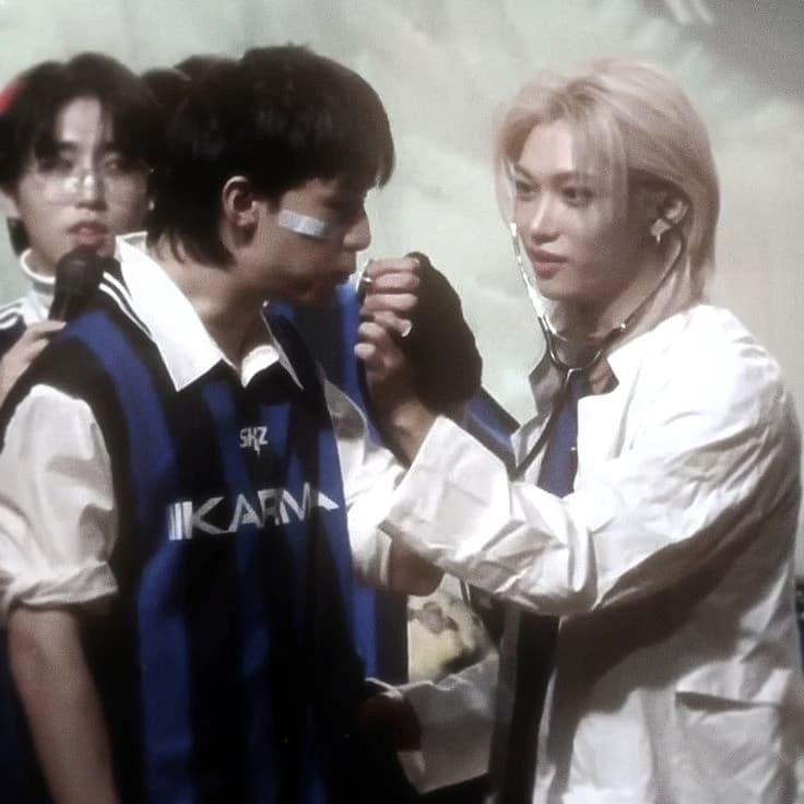 Hwang Hyunjin thumbnail