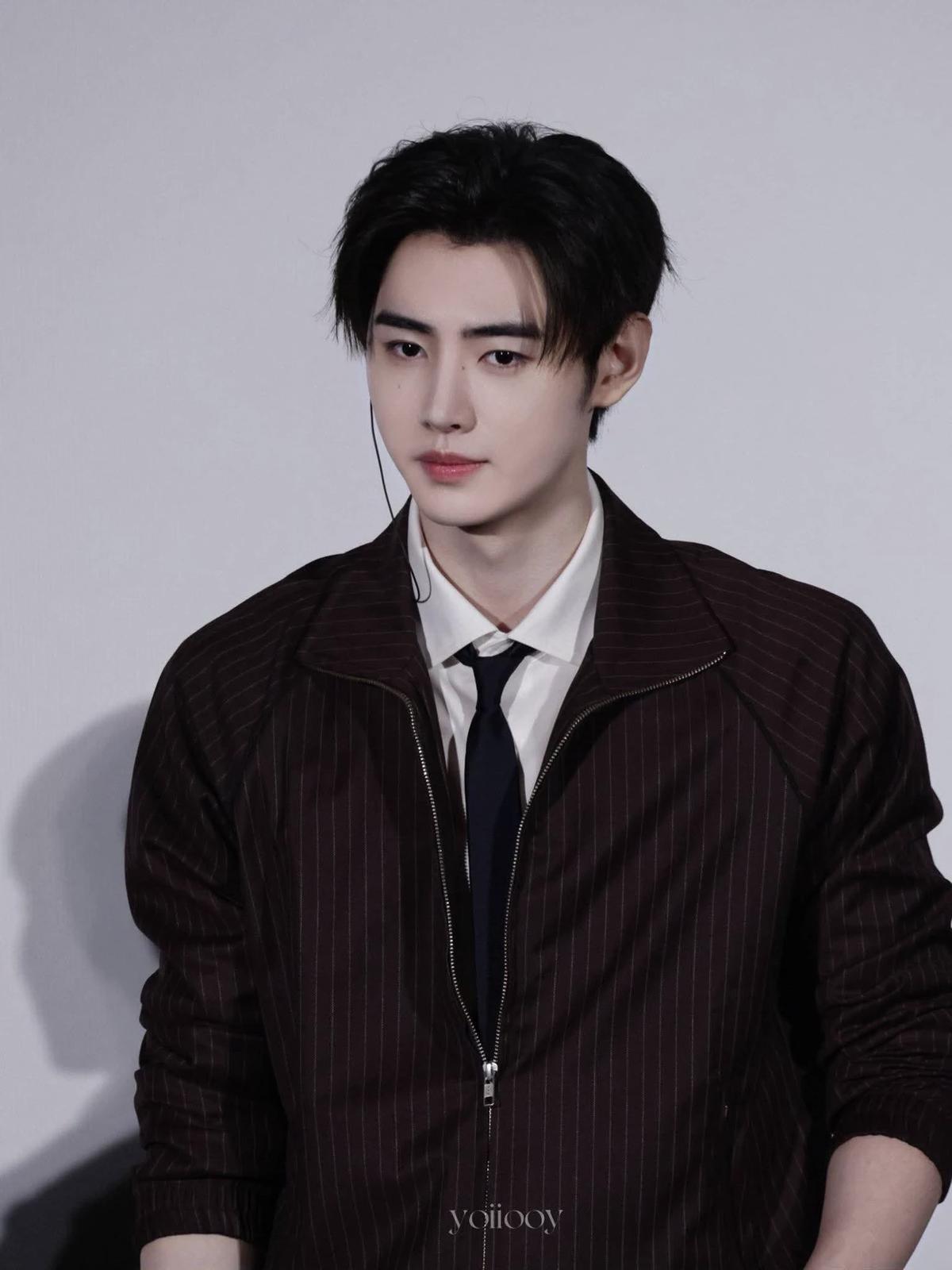 Park sunghoon  thumbnail