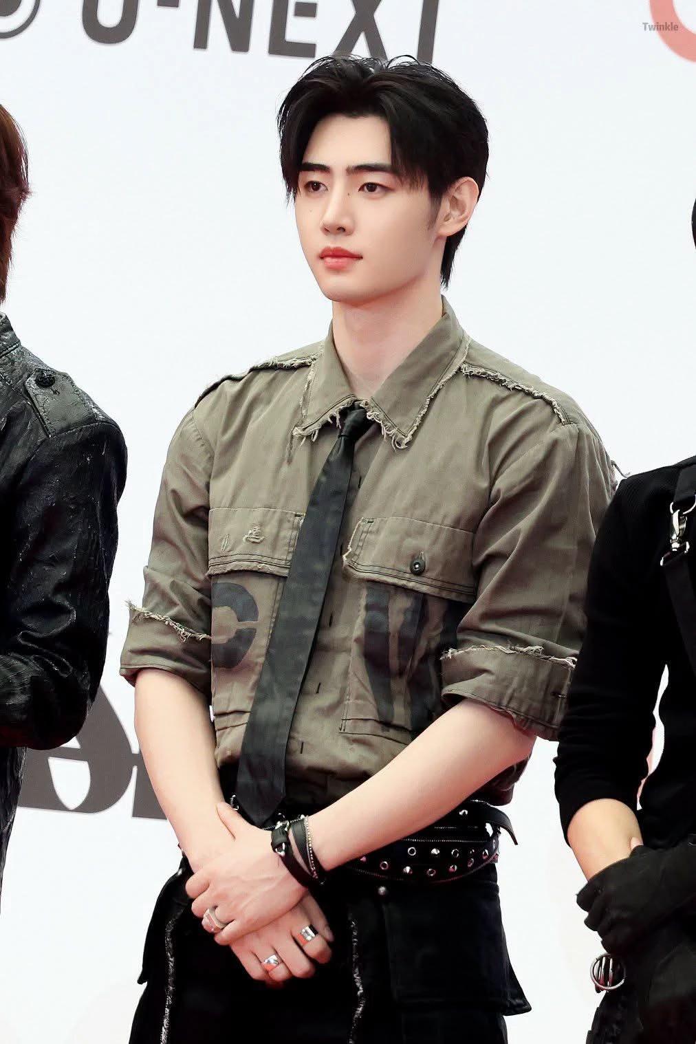 Park sunghoon  thumbnail