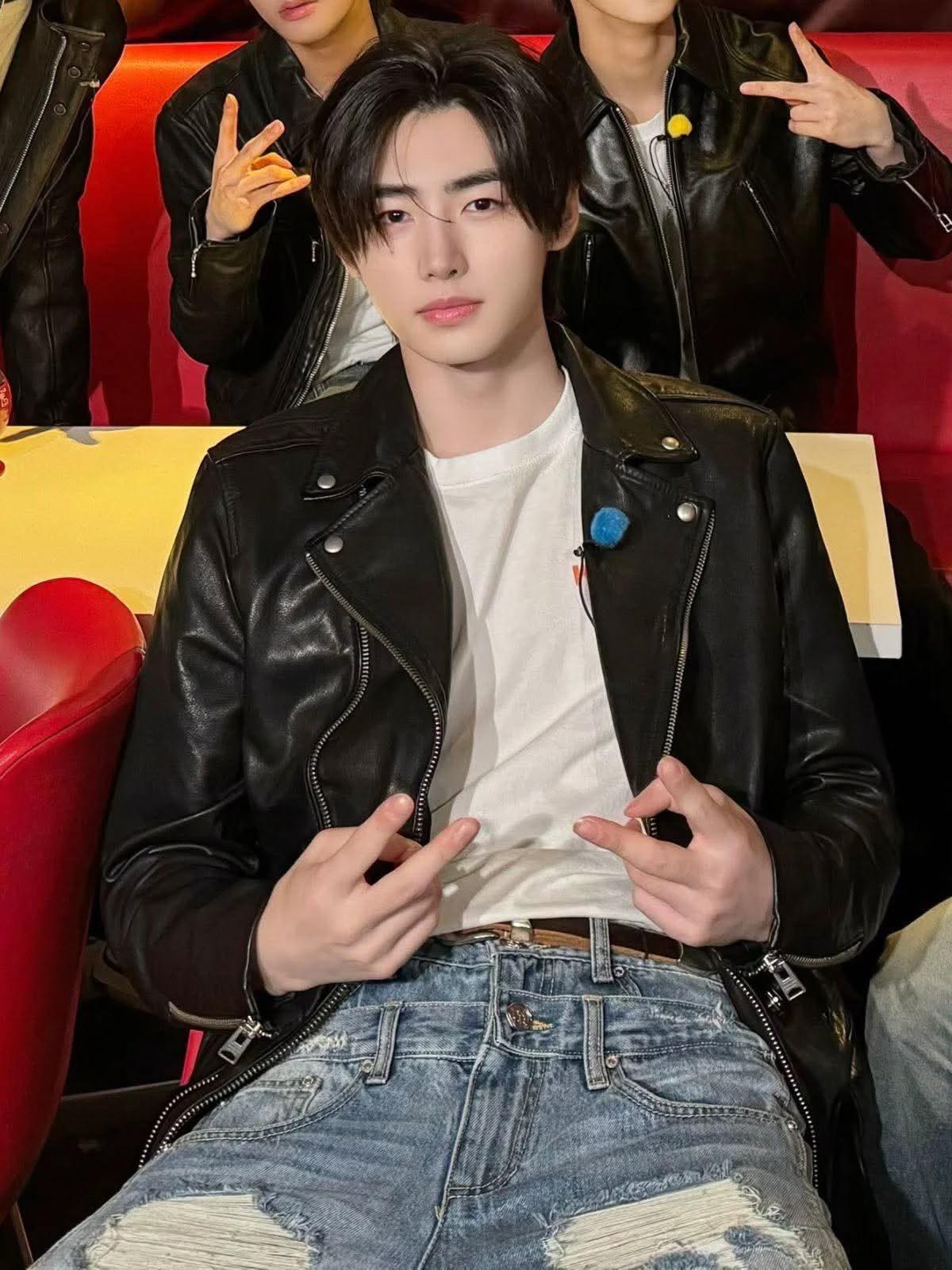 Park sunghoon  thumbnail