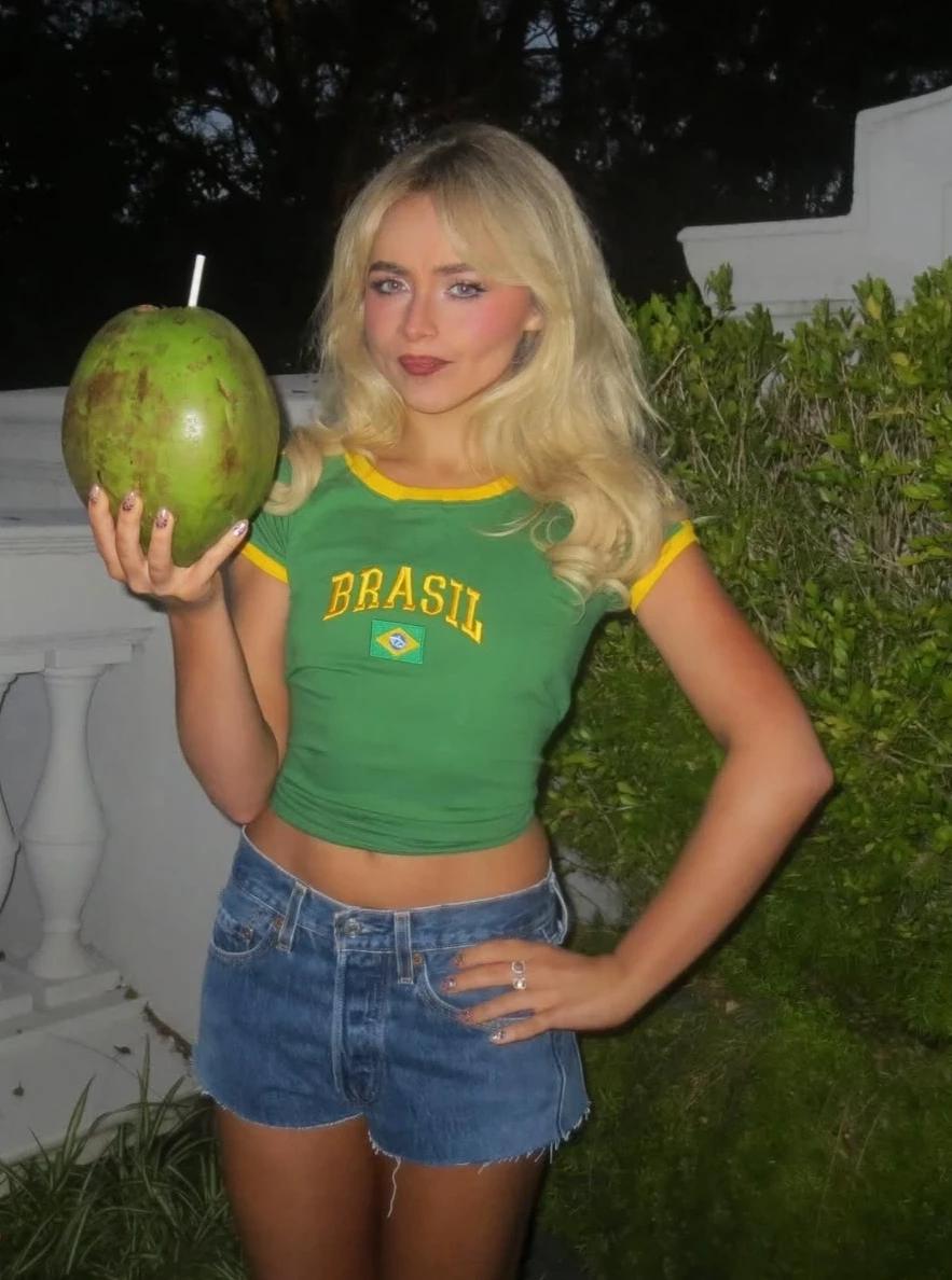 Sabrina Carperten thumbnail