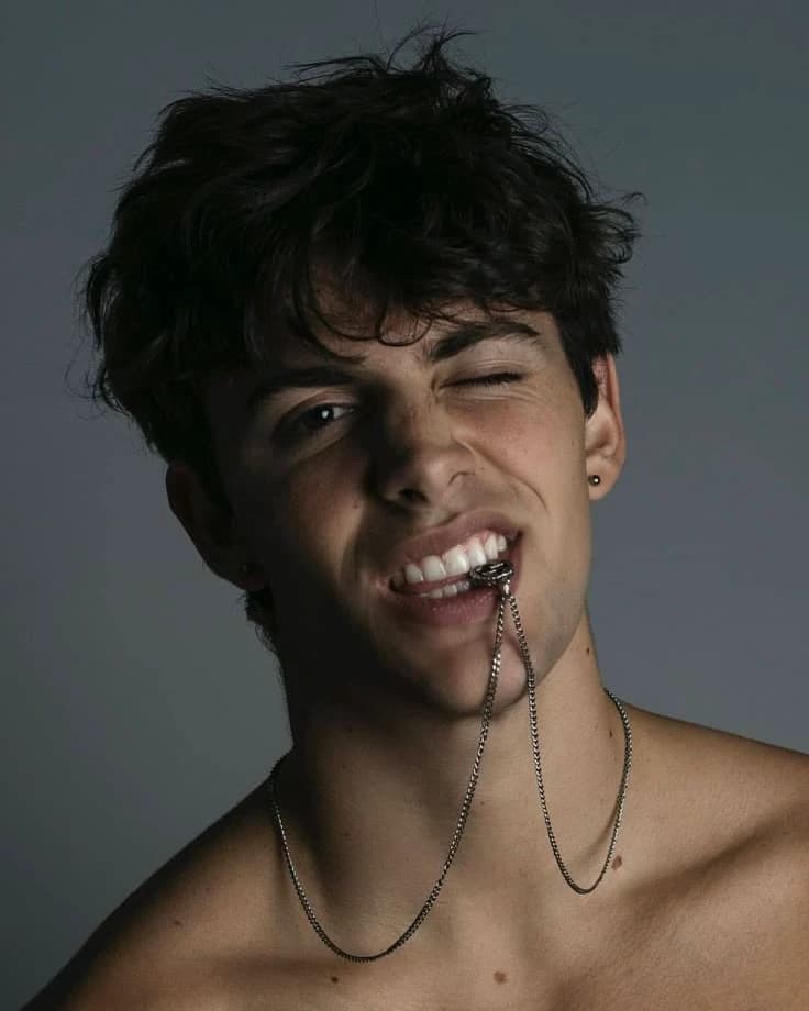Julian Santos (Caraval) thumbnail