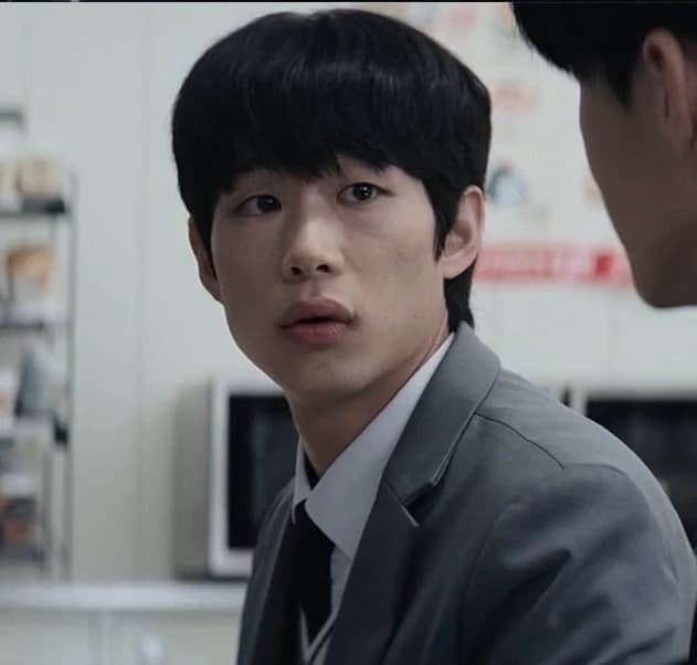 Gyeong-min. thumbnail