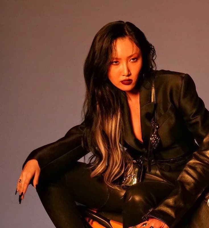 Hwasa CEO thumbnail