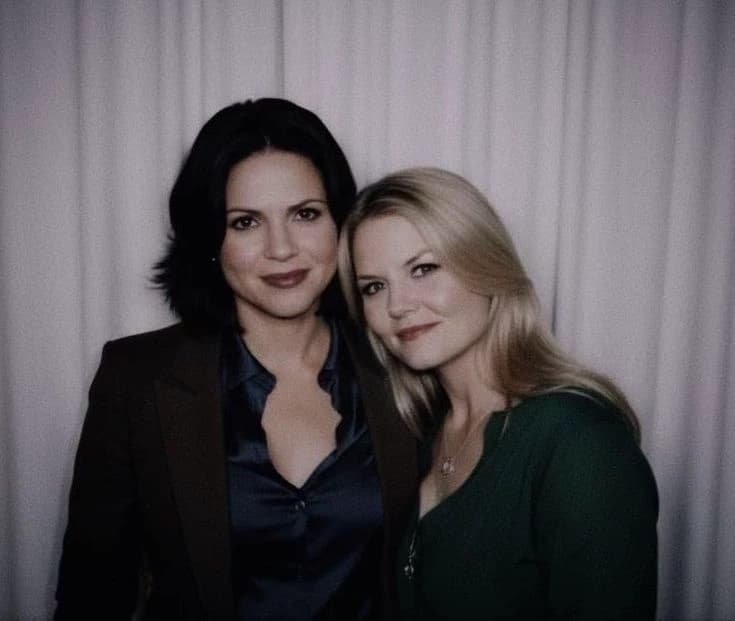 SwanQueen (moms) thumbnail