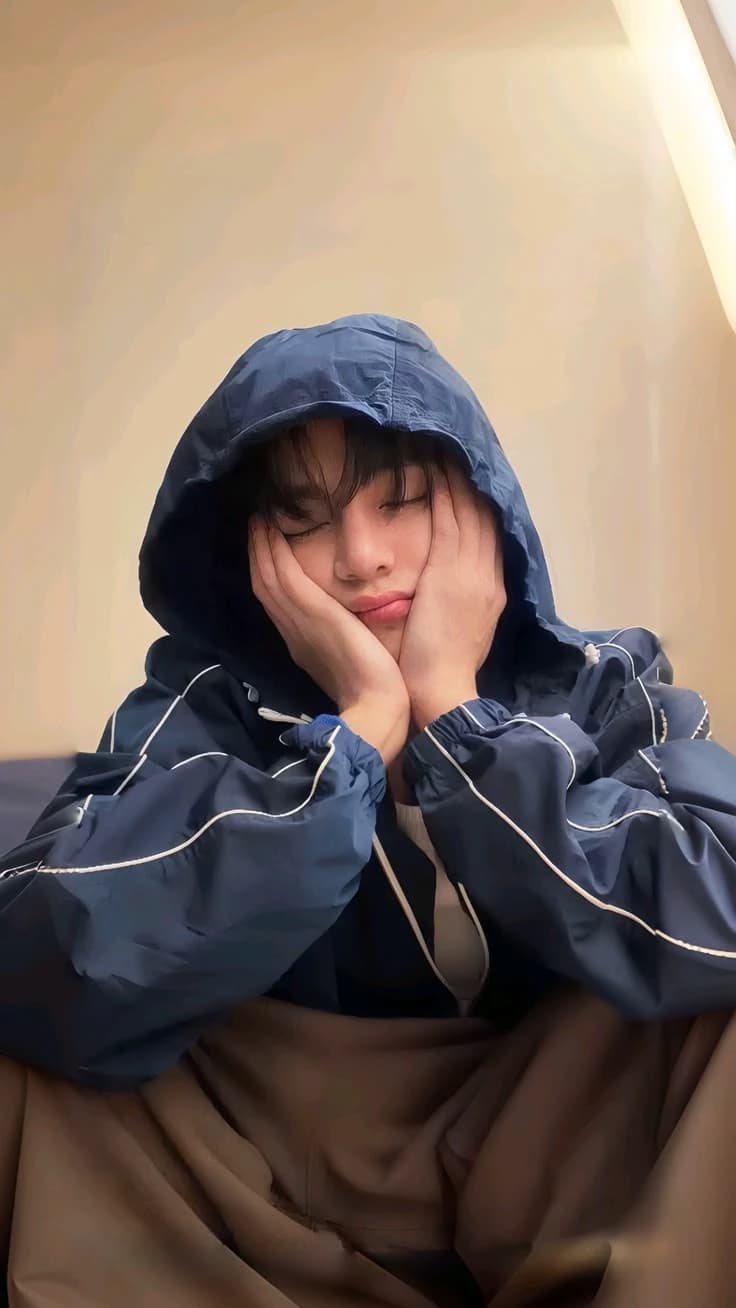 kim Taehyung thumbnail