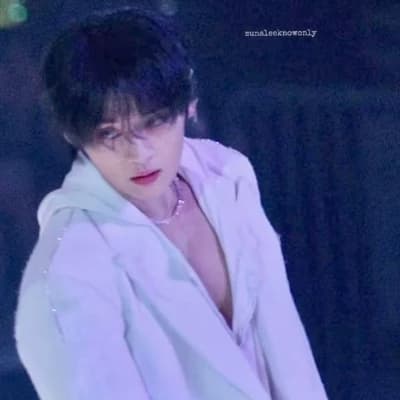 Lee Know thumbnail