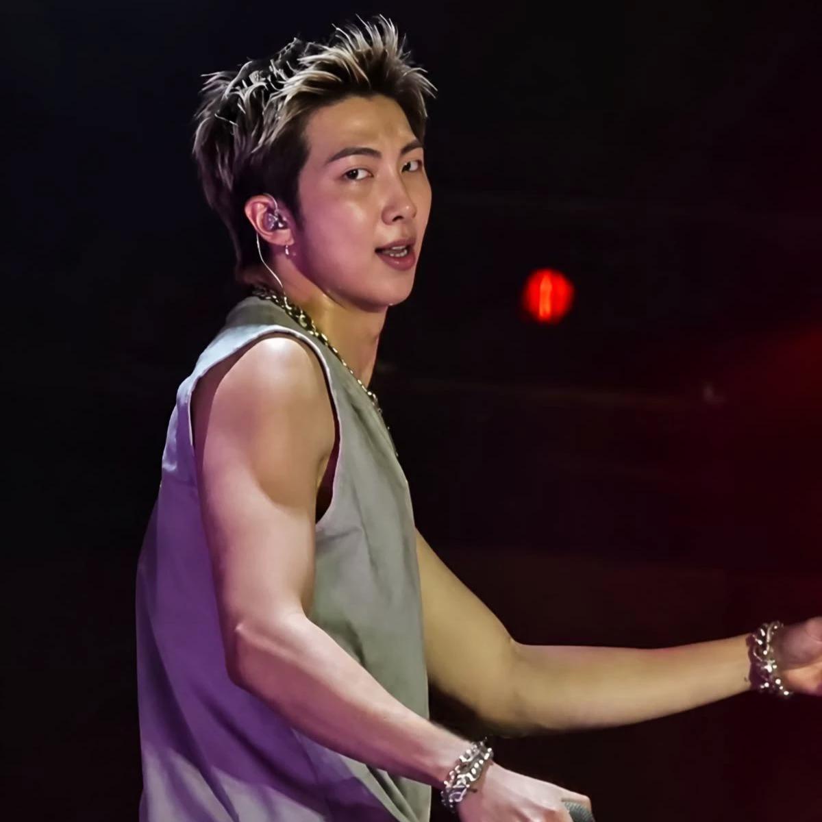 Kim Nam-joon (RM) thumbnail