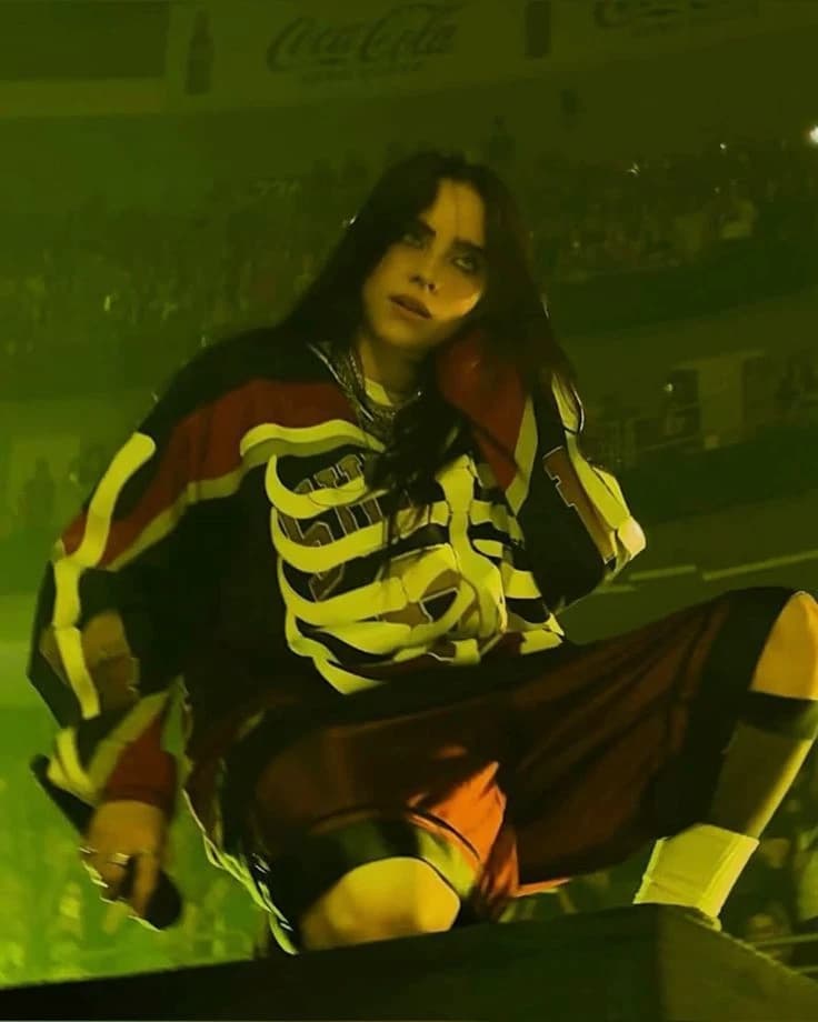 BILLIE EILISH. thumbnail