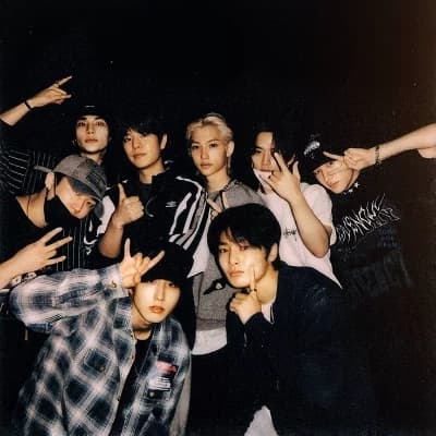 Straykids  thumbnail