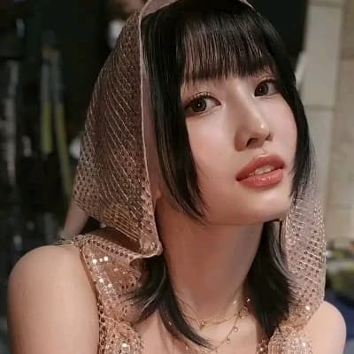 Hirai Momo thumbnail
