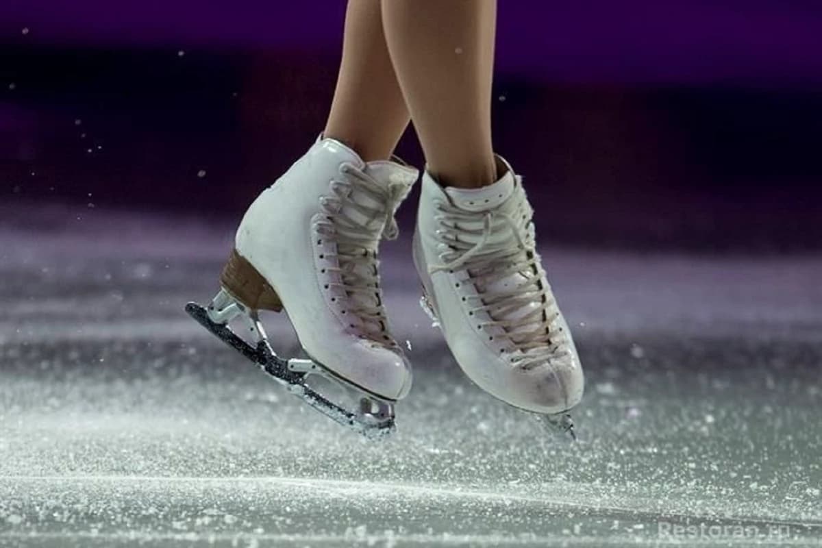 Figure skating thumbnail