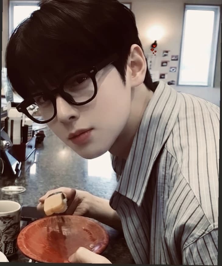 ' Eunwoo thumbnail