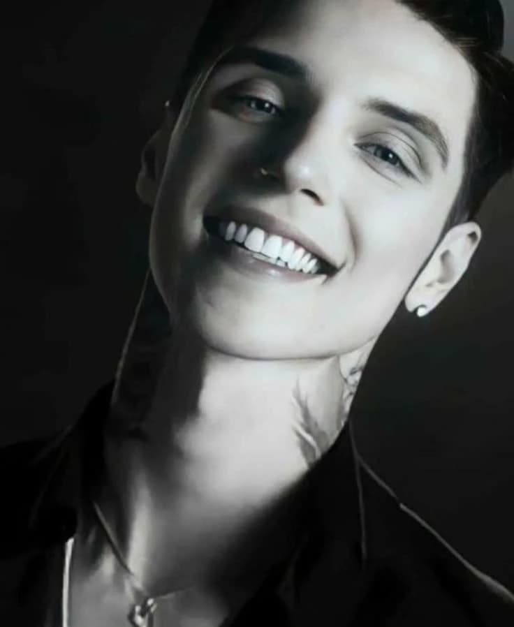 Andy biersack  thumbnail