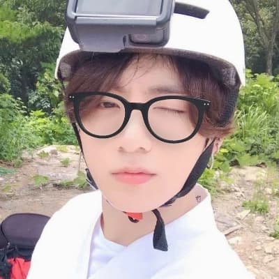 Jeon Jungkook — BL thumbnail