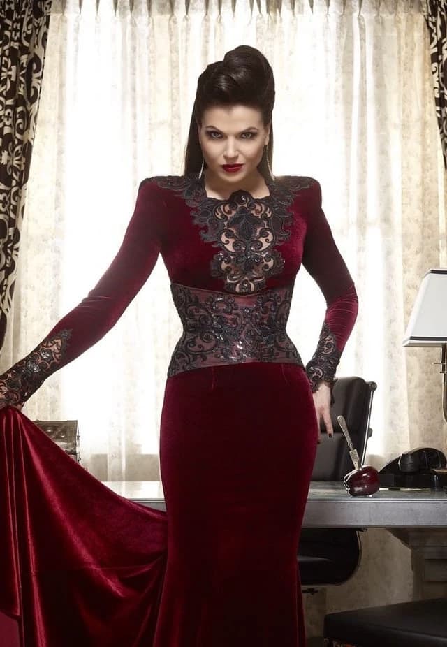 Regina Mills thumbnail