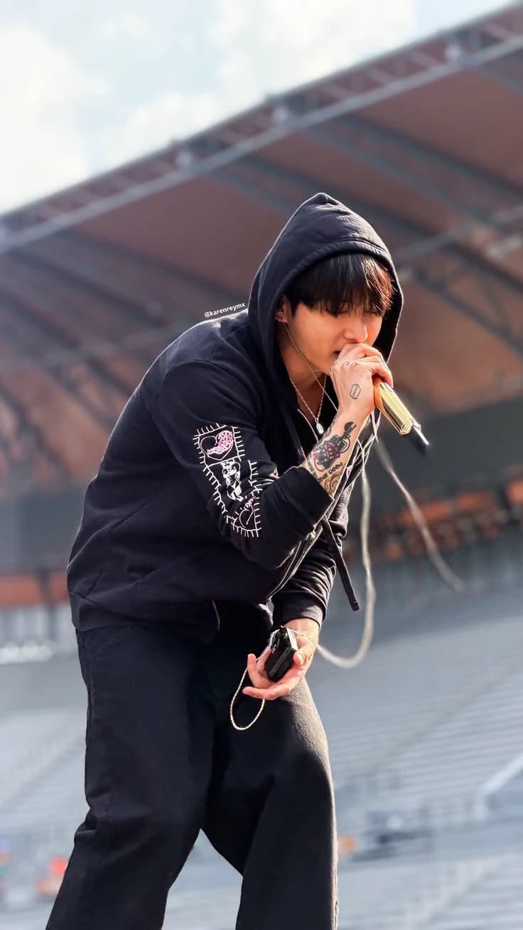 Jeon Jungkook thumbnail