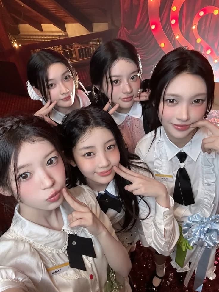 ILLIT Girls (Jeju Secret Vacation) thumbnail