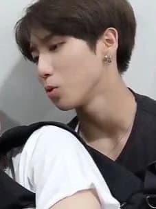 han jisung thumbnail